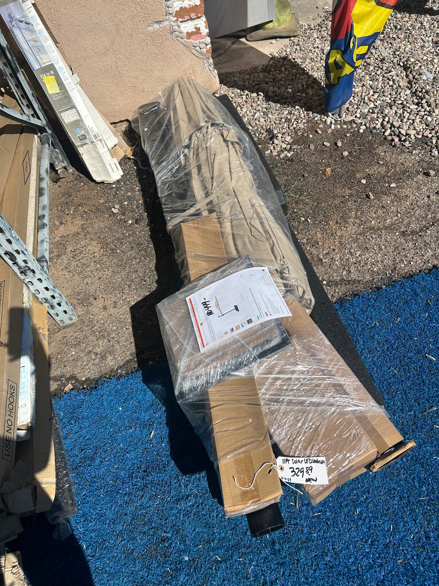 Hampton Bay Solar Patio Umbrella