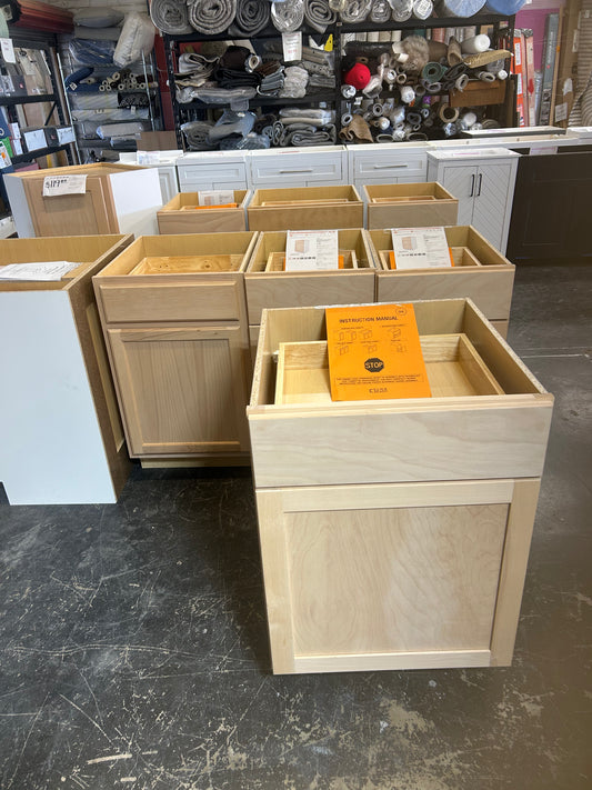 Base kitchen cabinets
