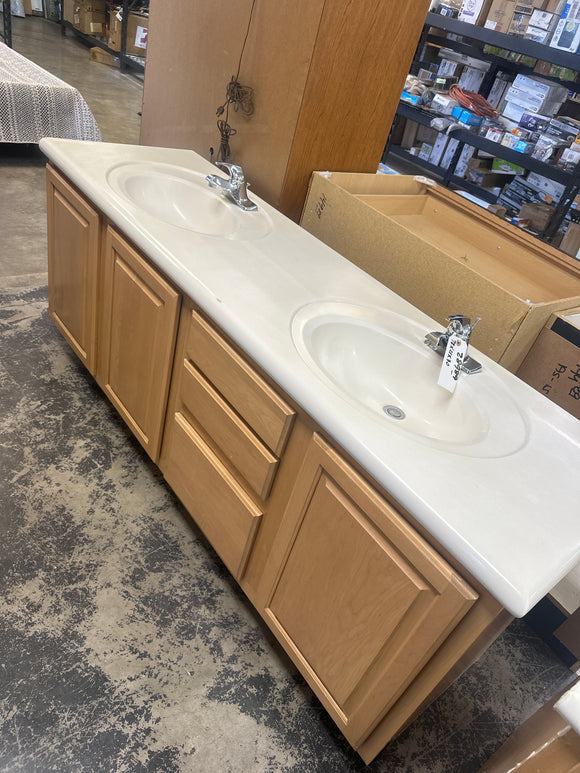 72 x 21 x 30 double sink vanity with faucets and backsplash