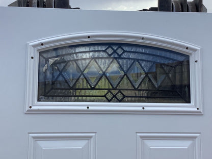 4-Panel Door w/ Decorative Arched Lite