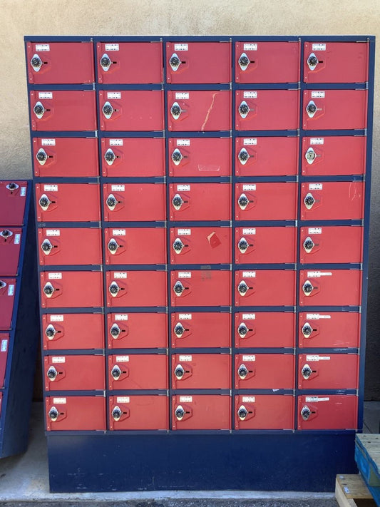 Bautista Sunday Sale, Lockers Reduced Price