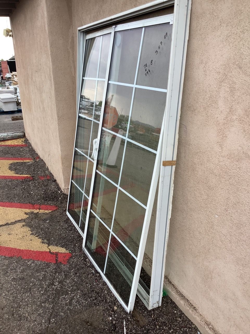 10-lite Patio Door w/ Metal Grill