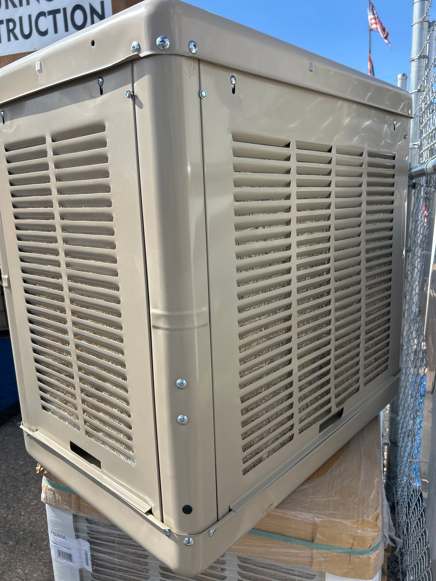 Window cooler 3300 CFM