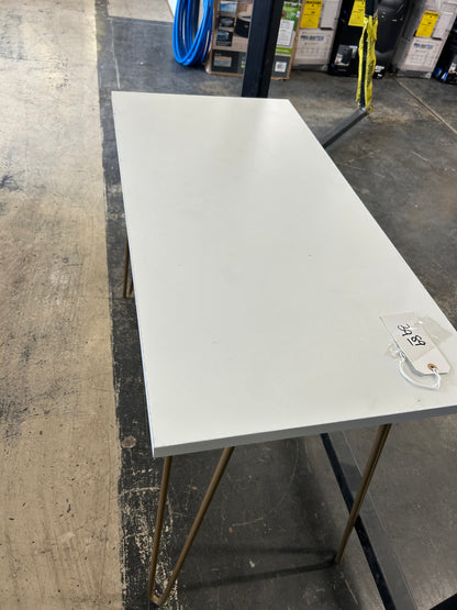 Accent desk table