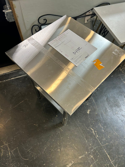 Commercial kitchen prep table