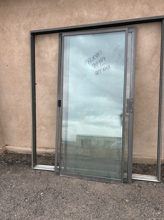 Sliding glass door set