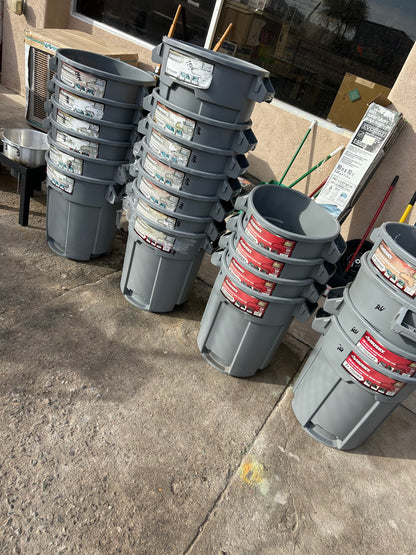 Husky 20 Gallon Trash Cans