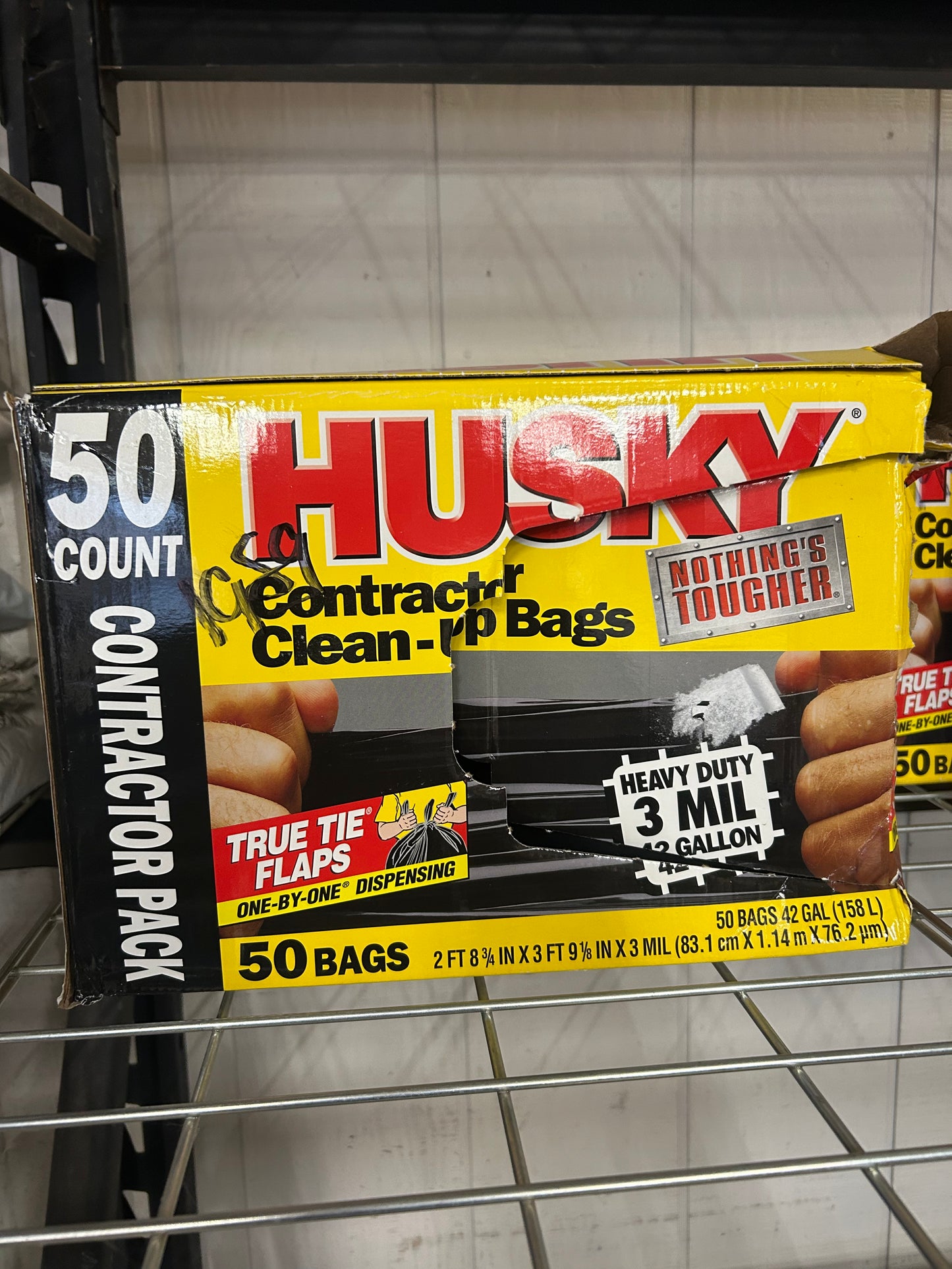 Husky contractor cleanup bags