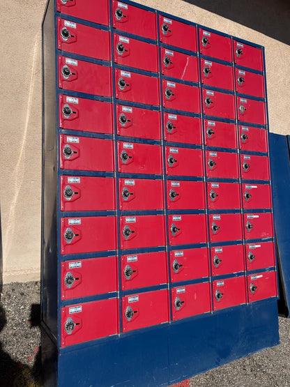 Bautista Sunday Sale, Lockers Reduced Price