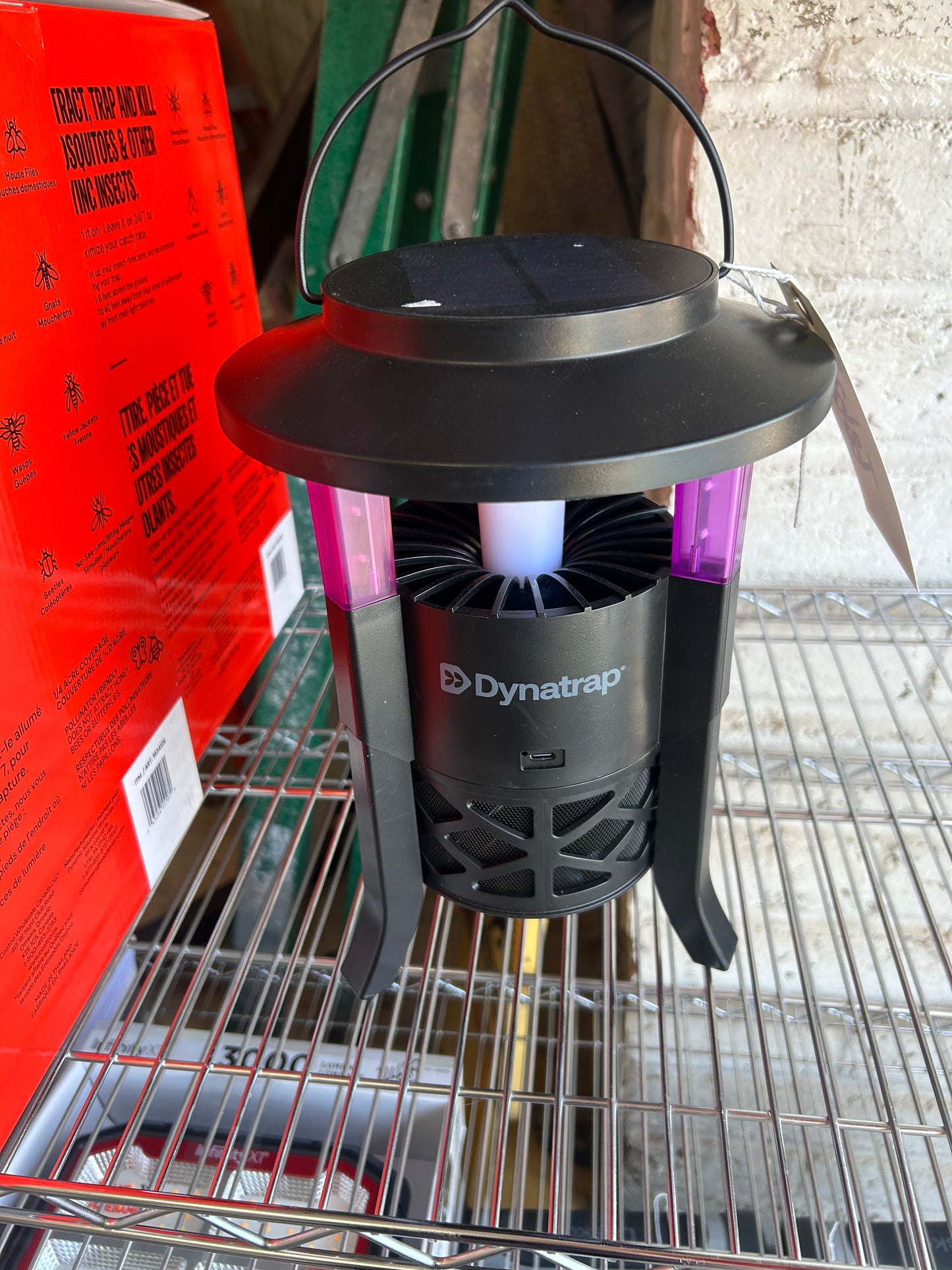 Dynatrap outdoor bug trap ￼