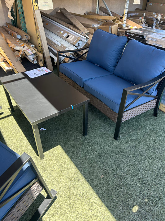 4- piece wicker patio set ￼