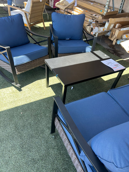 4- piece wicker patio set ￼