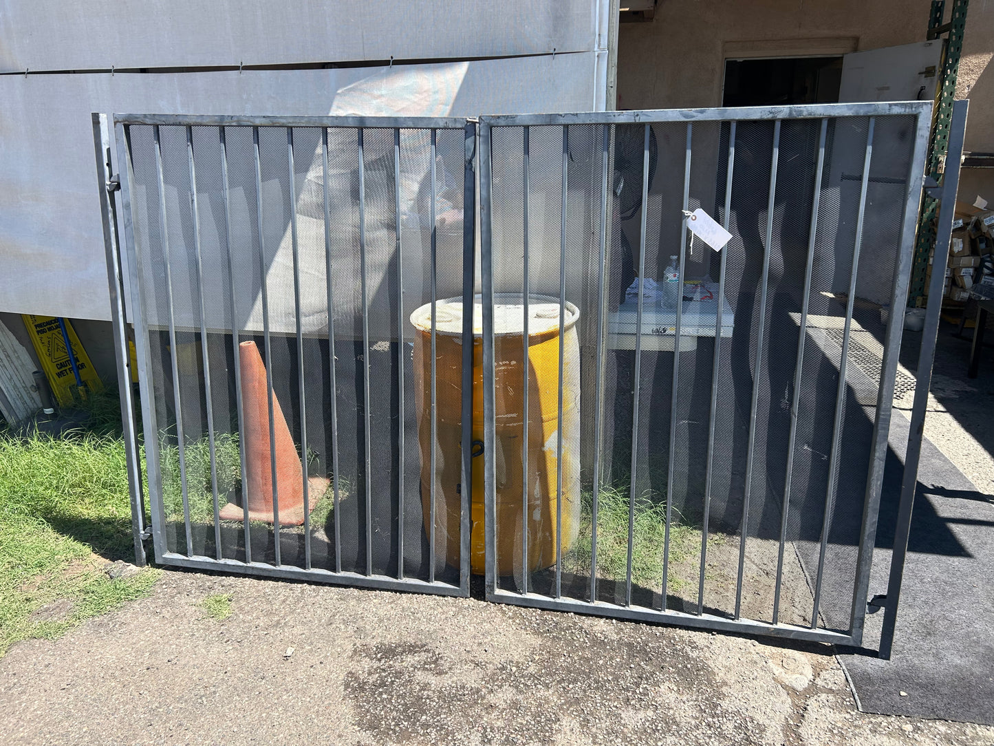 Wrought iron gate set ￼