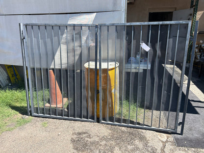 Wrought iron gate set ￼