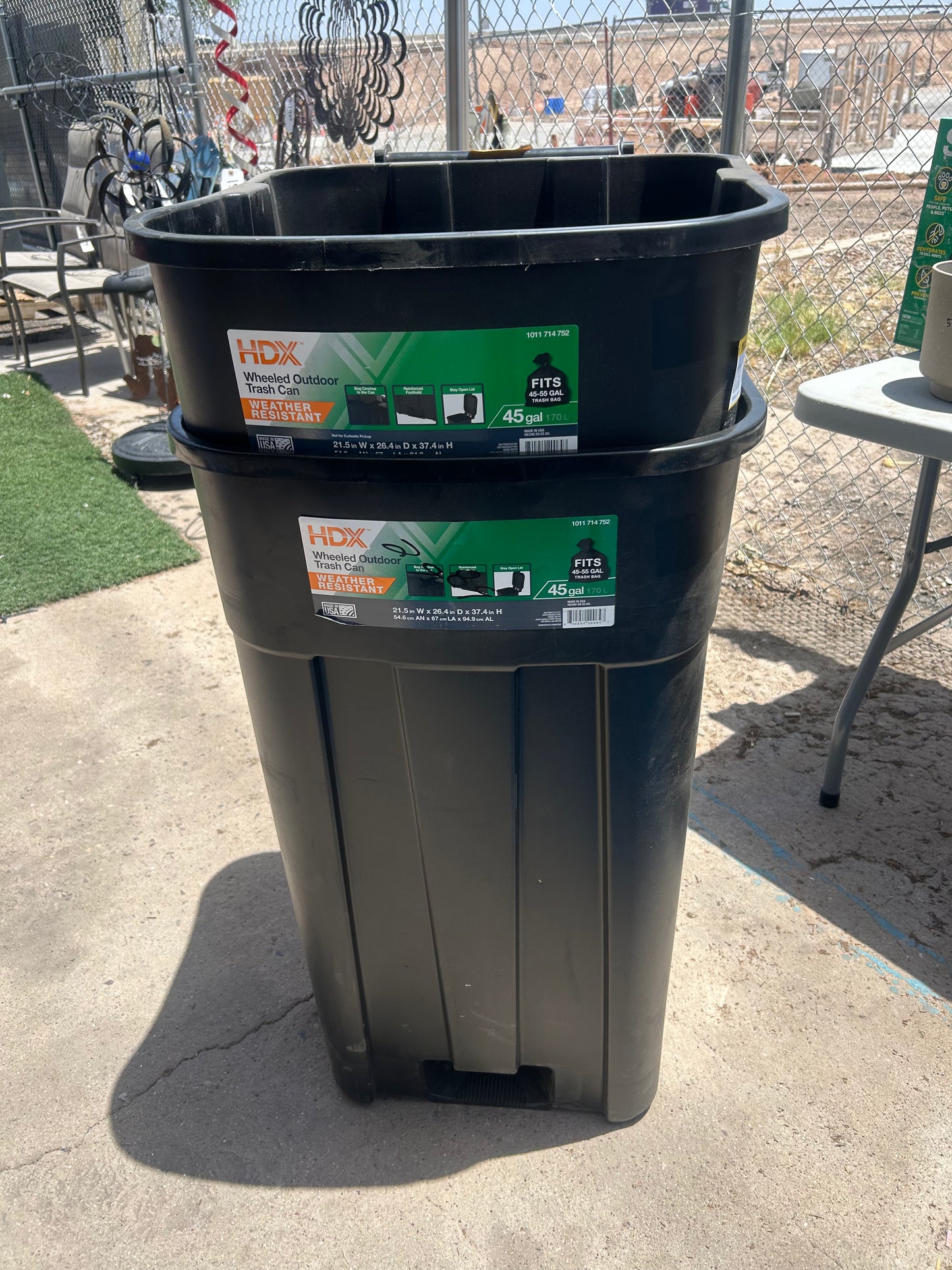 HDX 45 Gallon Trashcans