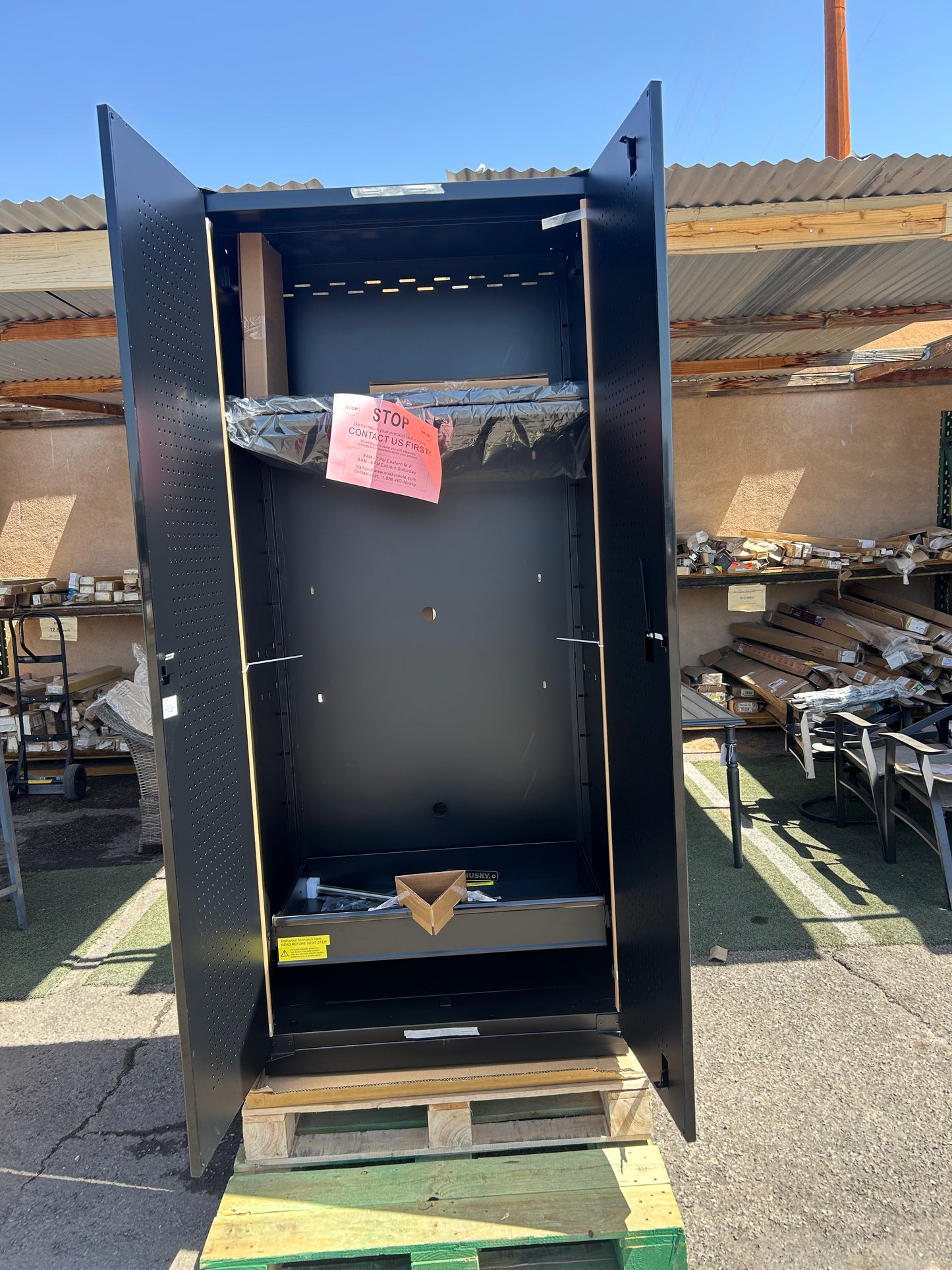 Husky heavy duty garage storage cabinet