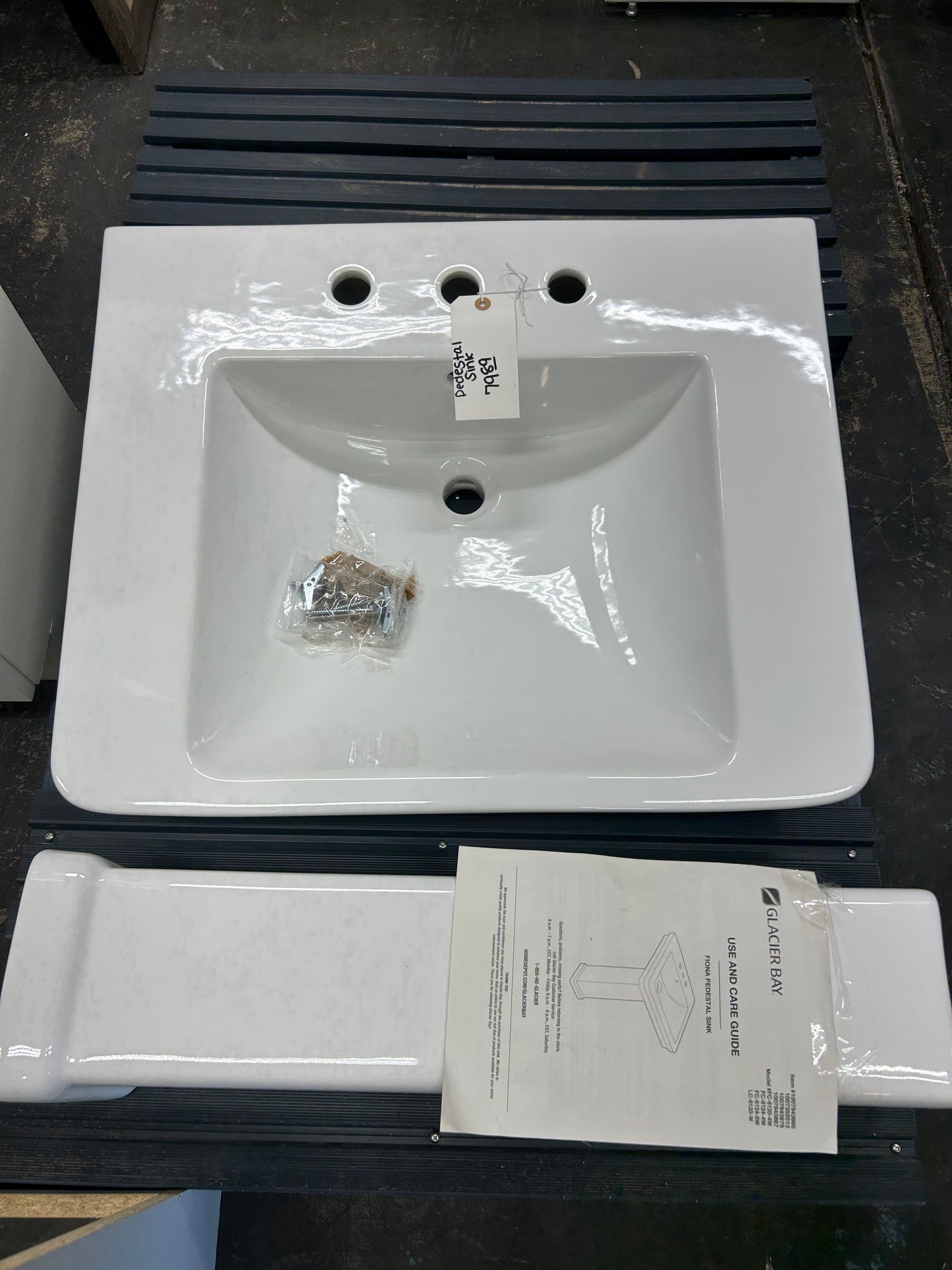 Pedestal Sink