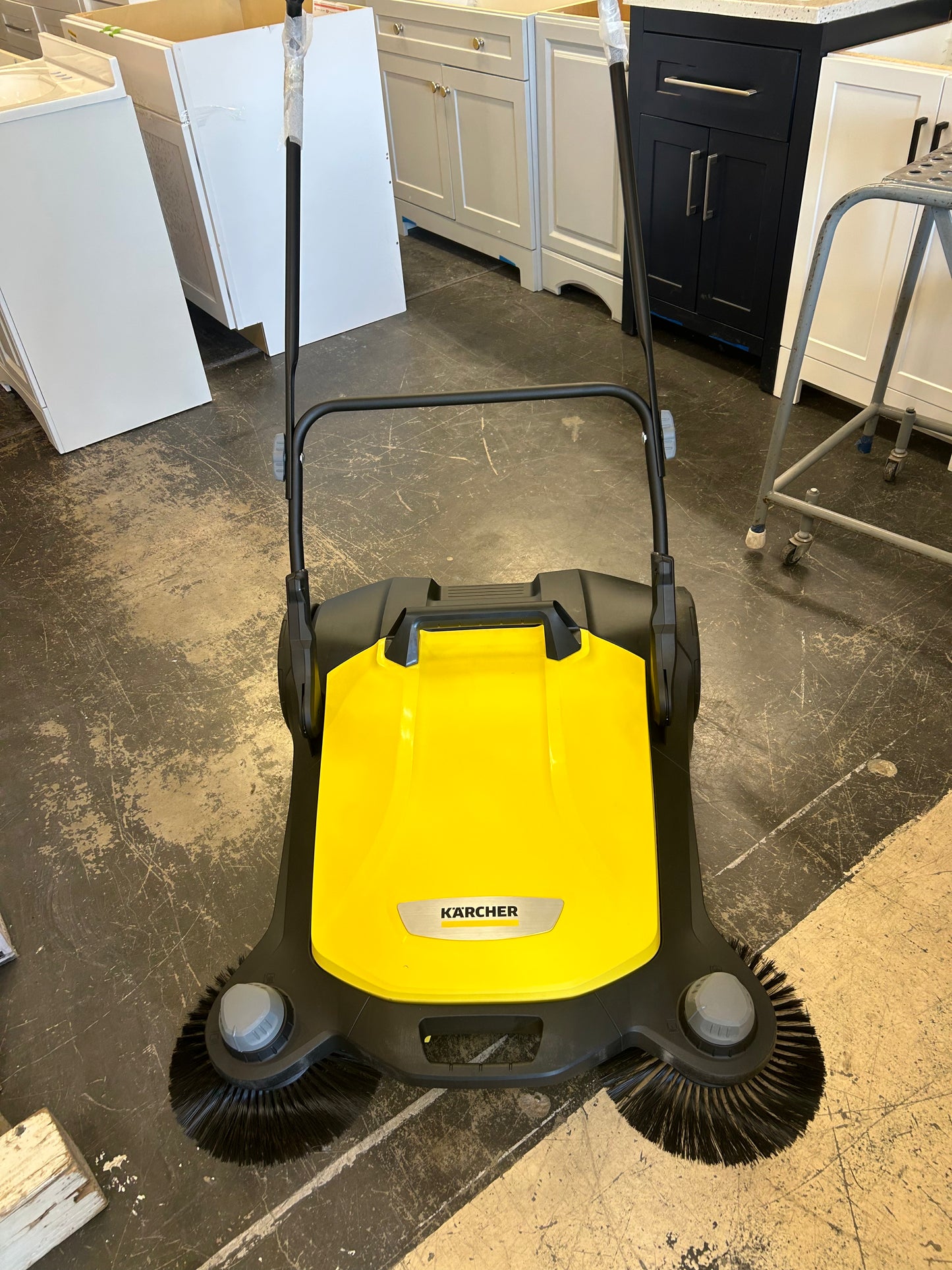 Karcher hand push walk behind floor sweeper ￼