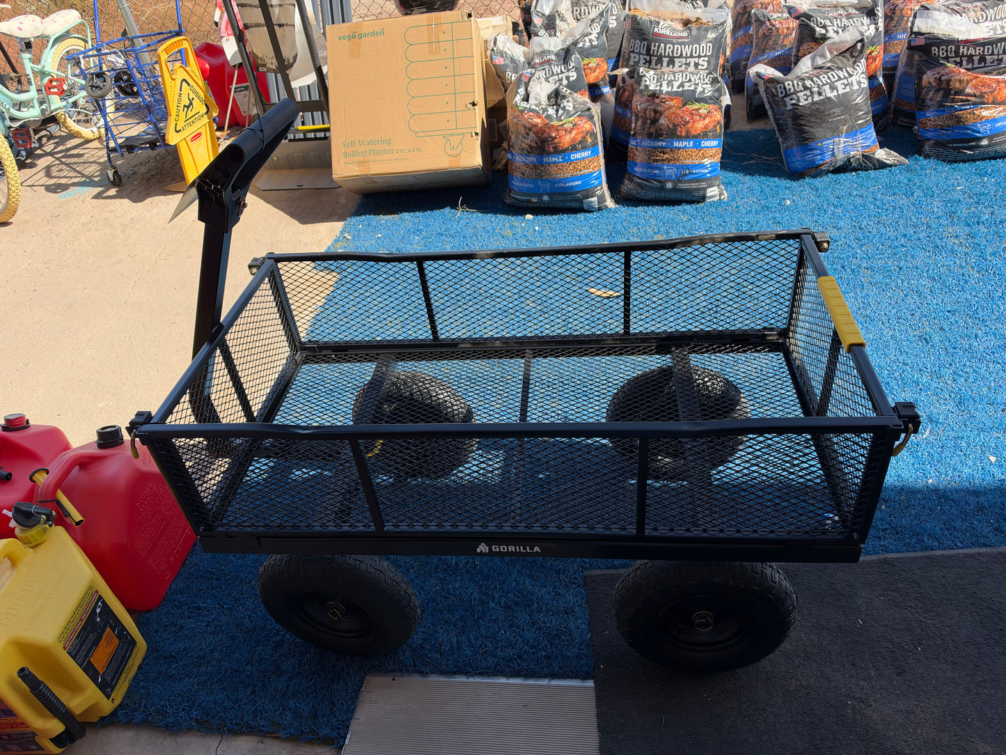 Gorilla utility garden cart