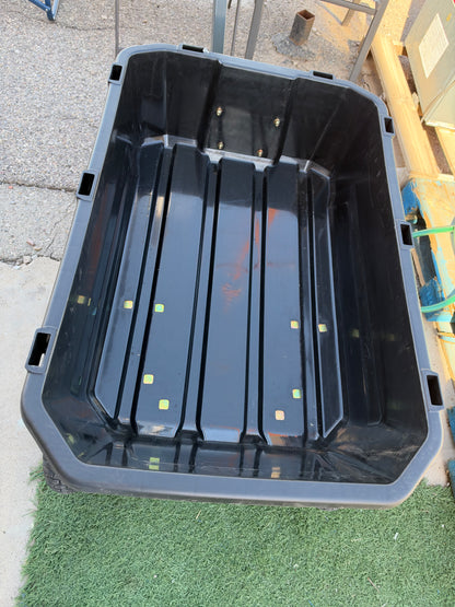 Gorilla plastic dump garden cart