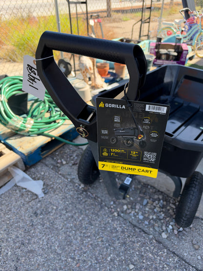 Gorilla plastic dump garden cart