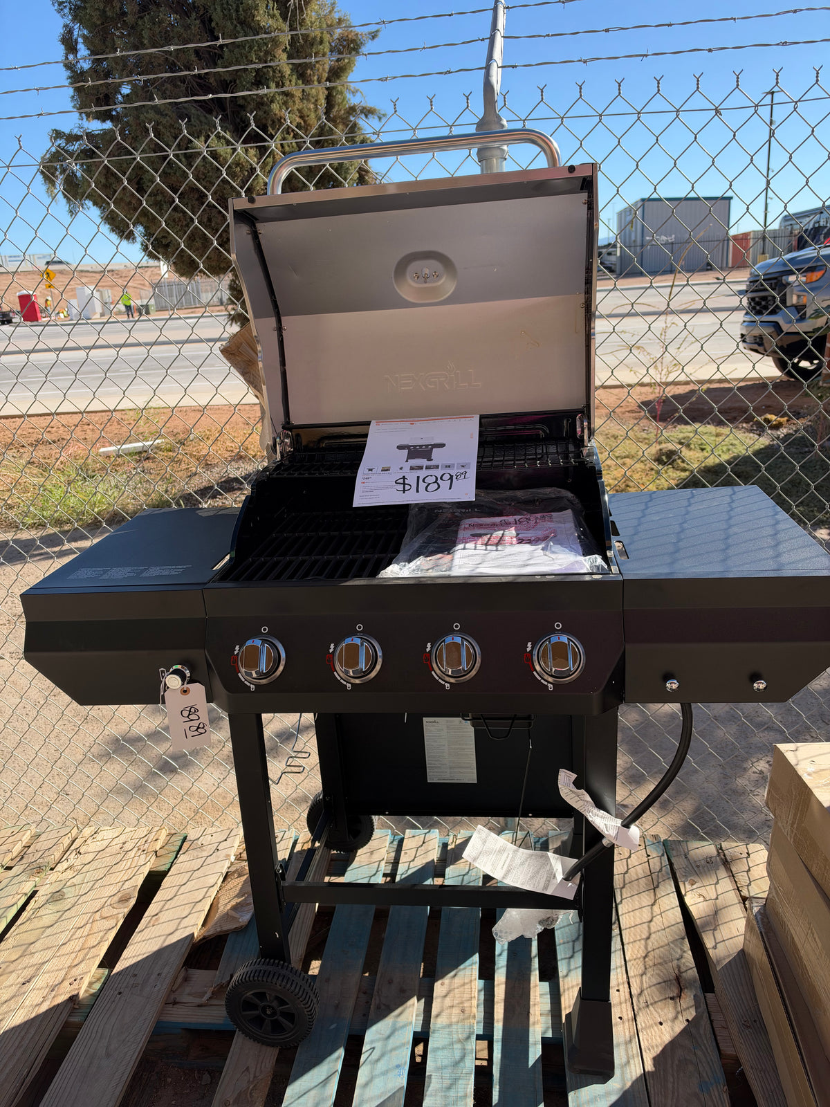 Nexgrill 4 burner Propane Gas Grill