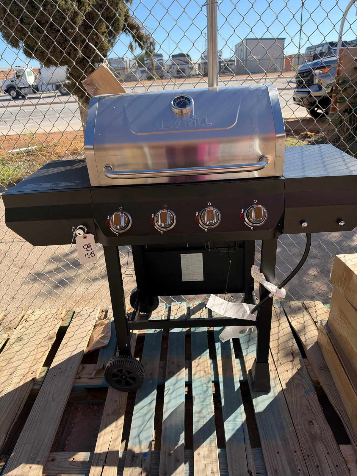 Nexgrill 4 burner Propane Gas Grill