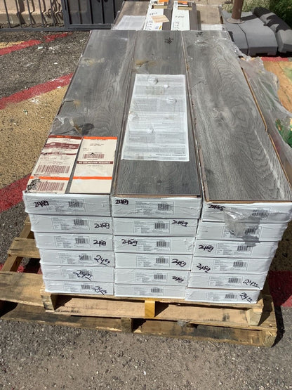 Brookstone Oak Lamininate Wood Flooring