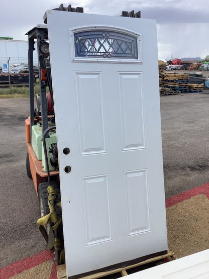 4-Panel Door w/ Decorative Arched Lite