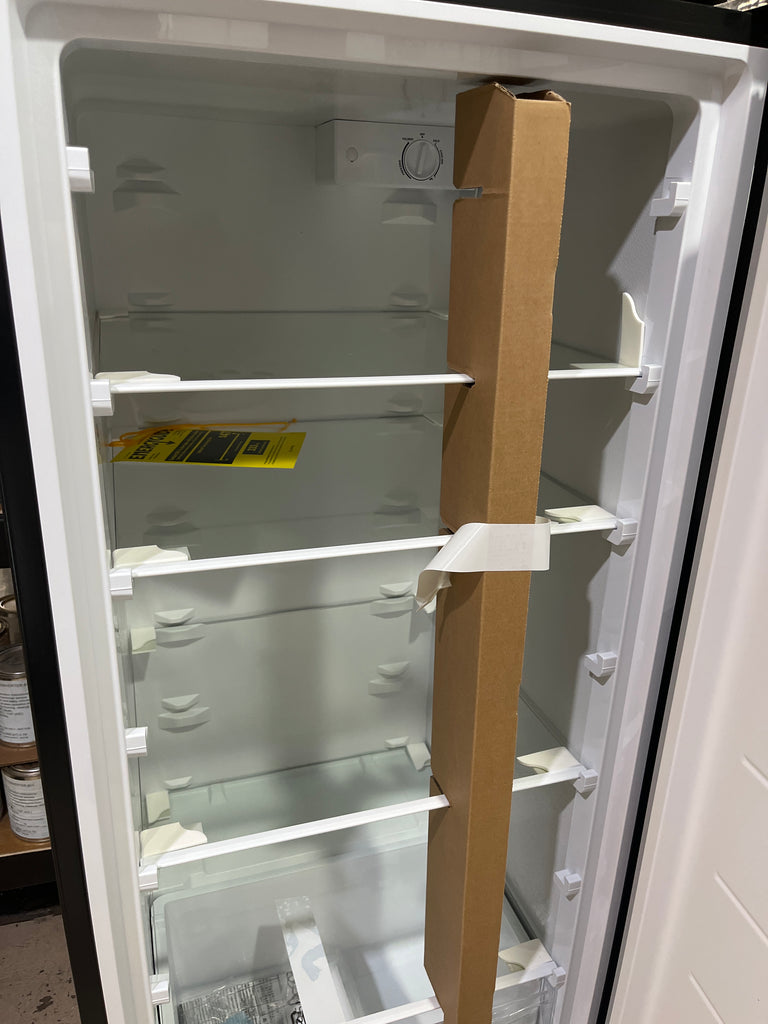 Vissani upright freezer