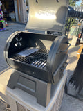 Portable tabletop grill