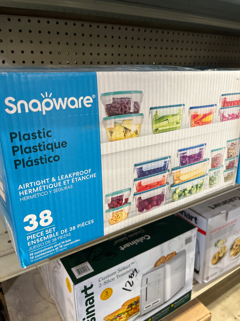 Snapware airtight 38 piece ensemble