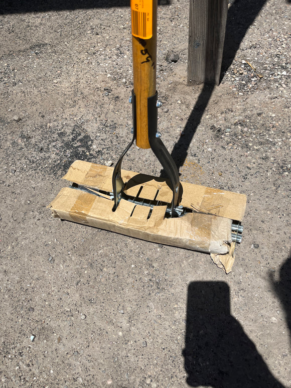 19 inch adjustable thatch rake
