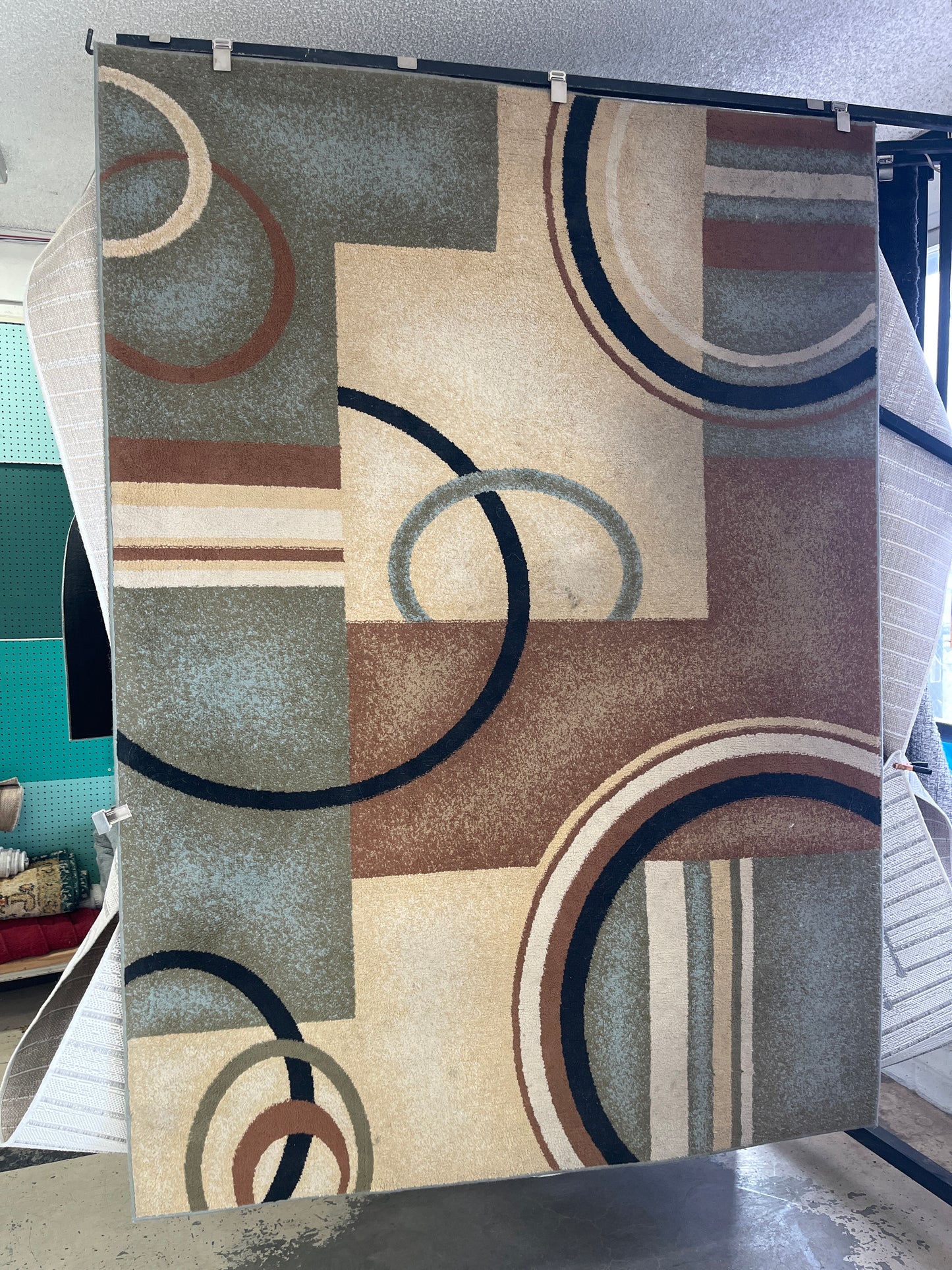 Nice looking rug approximately 8 x 5