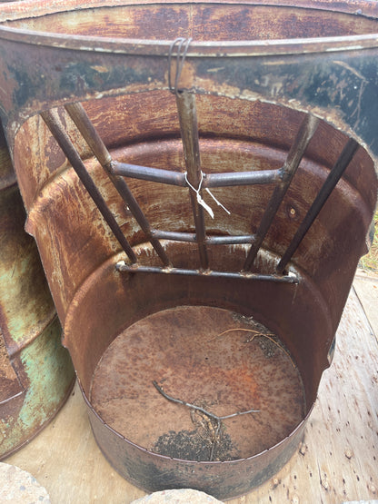Large animal feeders