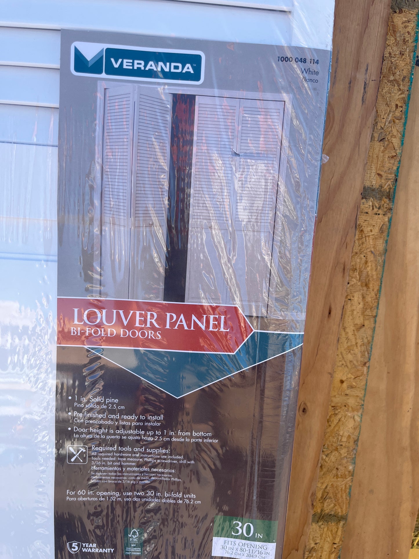 Louver panel by fold doors