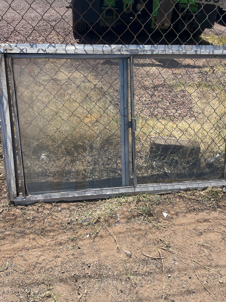 Window 48 x 30