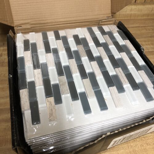 Natural stone in glass mosaic wall tile